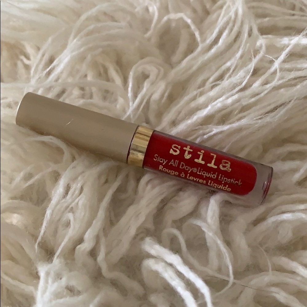 New Stila Liquid Lipstick in Beso 💄 Travel size